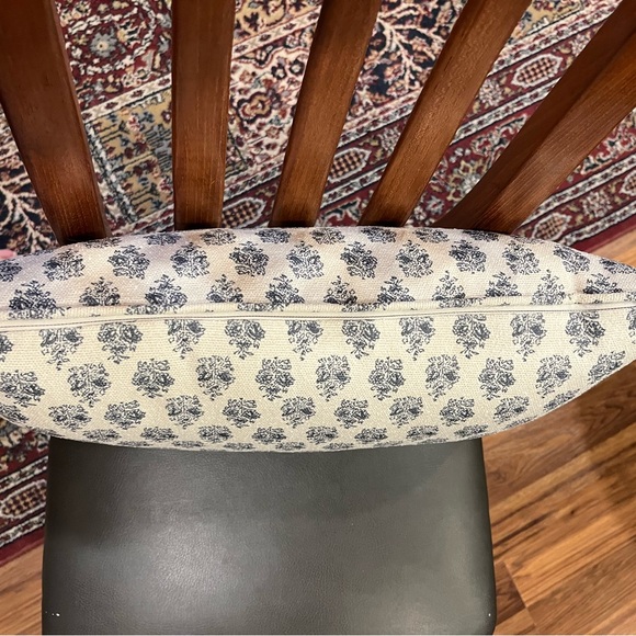 Throw Pillow Gray & Cream 19” x 11” - Picture 3 of 6